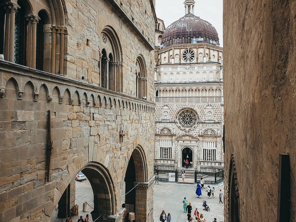 Piazza Bergamo